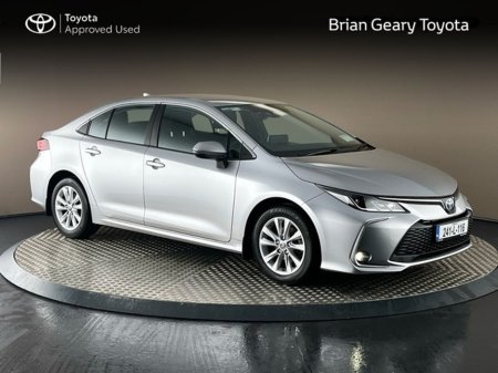 2024 Toyota Corolla LUNA SALOON AUTO Hybrid €29,950
