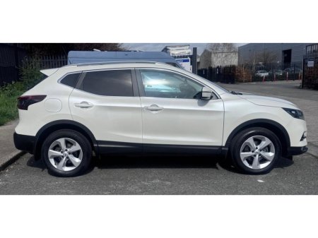 2021 Nissan Qashqai SV Commercial €16,626