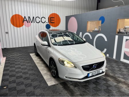 2015 Volvo V40 €13950 2015 VOLVO V40 AUTOMATIC PAN ROOF / BLACK LEATHER €13,950