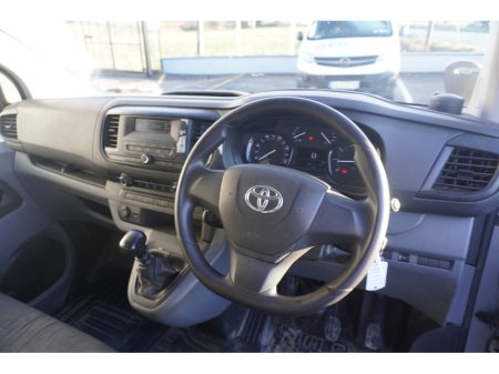 2017 Toyota Proace 2.0 D LWB GX 4DR thumbnail
