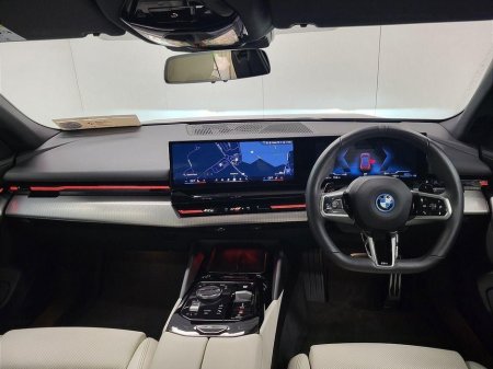 2024 BMW 5 Series 530e M Sport Saloon €58,975