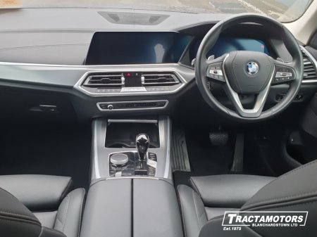 2023 BMW X5 X-DRIVE45E  AUTO €68,999
