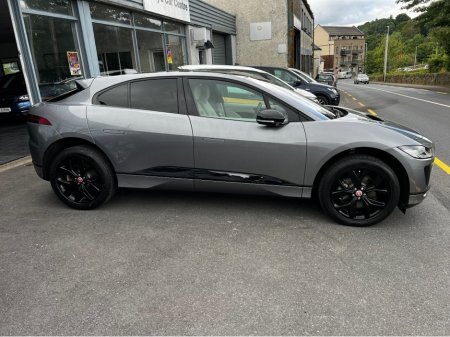 2022 Jaguar I-Pace BLACK EDITION 400PS AWD €31,950 thumbnail
