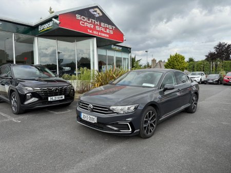 2020 Volkswagen Passat GTE S-A DSG