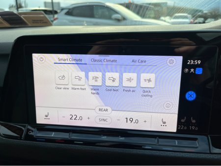 2022 Volkswagen Golf GTI AUTOMATIC 2.0 PETROL //LOW MILES//HEATED SEATS AND STEERING WHEEL//HEAD UP DISPLAY//KEYLESS ENTRY// €39,950 thumbnail