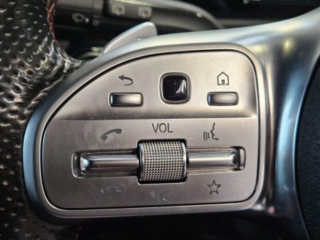 2020 Mercedes-Benz A Class A 180 d Auto AMG Line €24,950 thumbnail