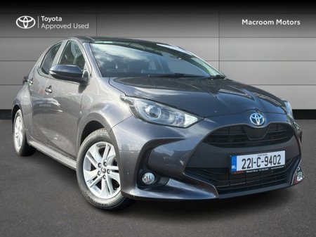 2022 Toyota Yaris FRESH SELECTION OF TRADE-INS HYBRID LUNA 4DR AUTO