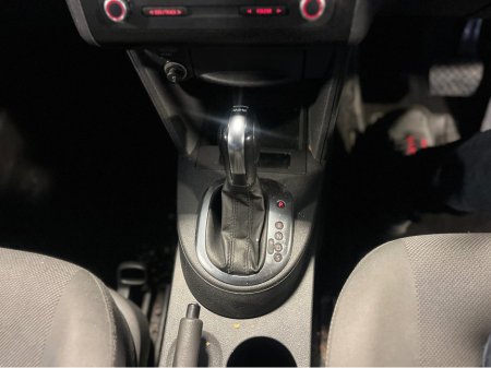 2012 Volkswagen Caddy 1.6 TDI MXLF C20 6SEATS 102 5DR A €11,950 thumbnail