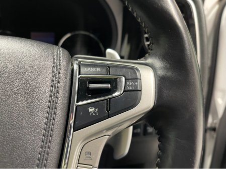 2018 Mitsubishi Outlander (Low Km's) HYBRID 2.4 PHEV AUTOMATIC 5DR MODEL  www.bolandscarcentre.ie €20,900 thumbnail