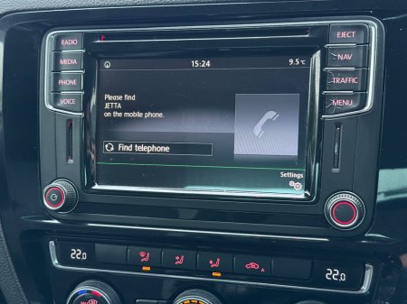 2017 Volkswagen Jetta 2.0 TDI 110HP Highline €12,950 thumbnail