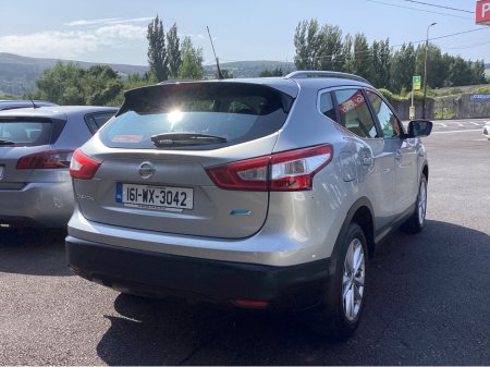 2016 Nissan Qashqai ** F.S.H * 1 OWNER €13,950