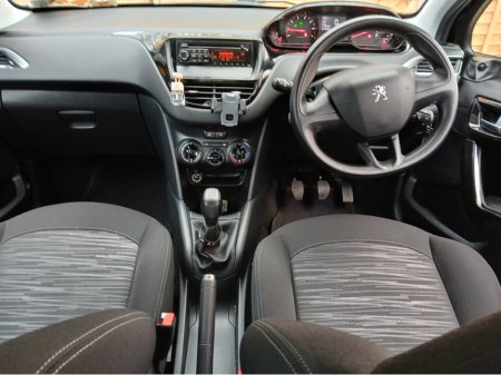 2013 Peugeot 208 ACCESS 1.2 4DR €4,950