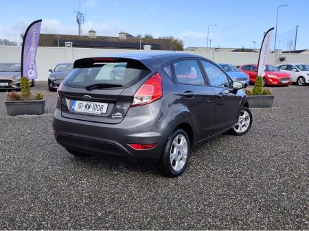 2016 Ford Fiesta ZETEC 1.0 65PS M5 4DR MCA €8,900