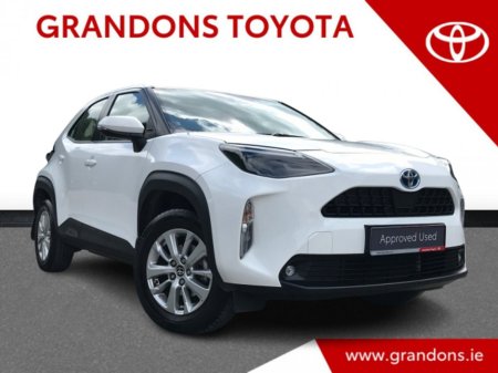2023 Toyota Yaris Cross LUNA - GRANDONS €27,995