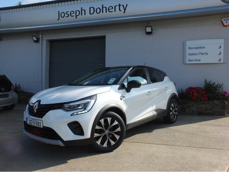 2022 Renault Captur LIMITED EDITION NAEB TCE 90 5DR €19,995