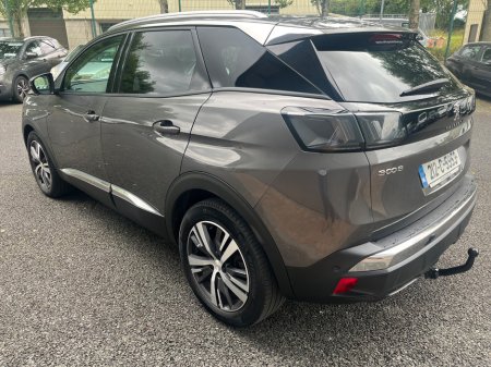 2021 Peugeot 3008 1.2 PureTech 130bhp Allure €25,950