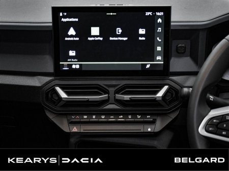 2025 Dacia Duster TCe 130 Expression €33,900 thumbnail