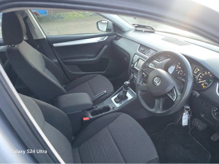 2015 Skoda Octavia AMBITION 1.6 TDI 105HP DSG 4 4DR AUTO €9,750 thumbnail