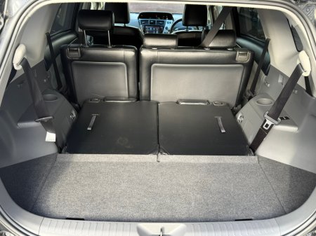 2013 Toyota Prius  €11,990 thumbnail