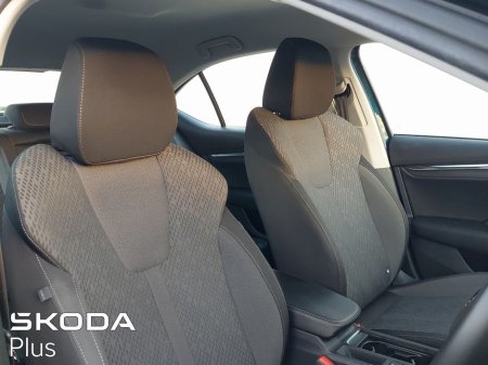 2023 Skoda Octavia STYLE 1.0TSI 110HP €27,950 thumbnail