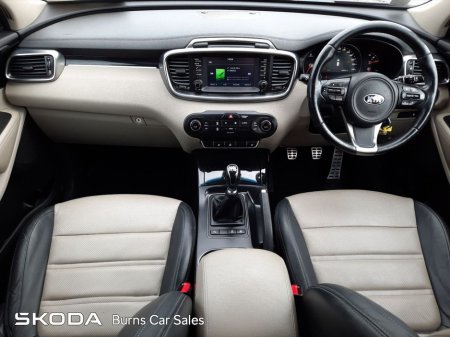 2017 Kia Sorento Platinum 2WD €19,500