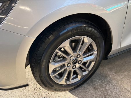 2025 Ford Focus TITANIUM 5DR 1.0T 125 MHE €27,499 thumbnail