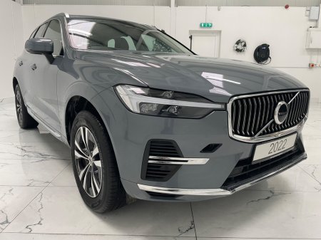 2022 Volvo XC60  €44,995