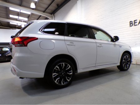 2019 Mitsubishi Outlander *2.4 AUTO HYBRID PLUG-IN*4X4*MITSUBISHI OUTLANDER*WINTER PACK*ELECTRIC HEATED LEATHER AND ALCANTARA SEATES*HEATED S-WHEEL*360 COLOUR CAMERA*PARKING SENSORS*FULL SAFETY PACK*ACTIVE BRAKING €23,900 thumbnail