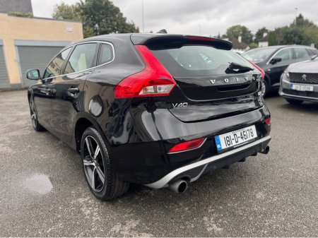 2018 Volvo V40 2.0 T2 R-DESIGN 122BHP 5DR 40 SERIES €17,995