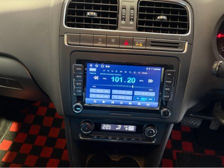 2016 Volkswagen Polo AUTO - 2 YEAR NCT - REVERSE CAMERA €11,950