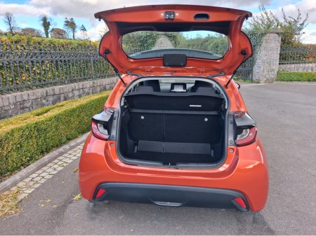 2022 Toyota Yaris 1.5 HYBRID 5DR AUTO 3 MONTH WARRANTY €17,950 thumbnail