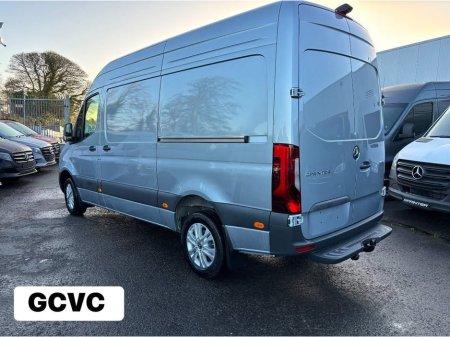 2026 Mercedes-Benz Sprinter 319