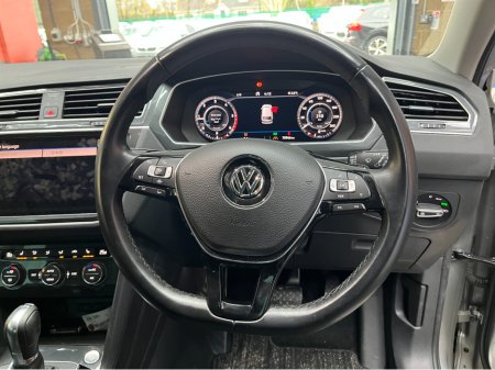 2018 Volkswagen Tiguan €23950! 2018 VOLKSWAGEN TIGUAN TDI 4MOTION HIGH LINE 2.0 AUTOMATIC / CRUISE CONTROL / 360° PARKING CAMERA / FRONT & REAR HEATED SEATS / PADDLE SHIFTERS €23,950 thumbnail