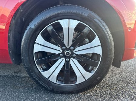 2023 Volvo XC60 T6 PHEV 350hp AT8 Plus (dark theme) €44,975 thumbnail