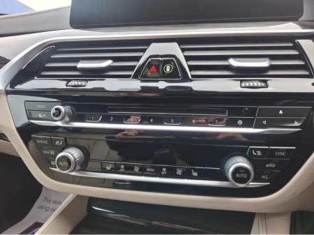 2017 BMW 5 Series D M SPORT ZM5G 4DR AUTO €23,950 thumbnail