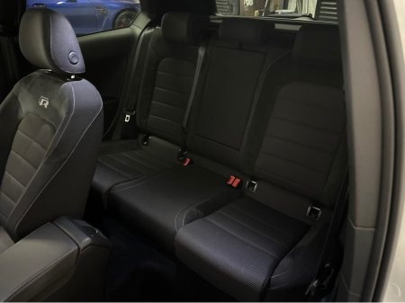 2018 Volkswagen Golf R TSI S-A DSG €34,750 thumbnail