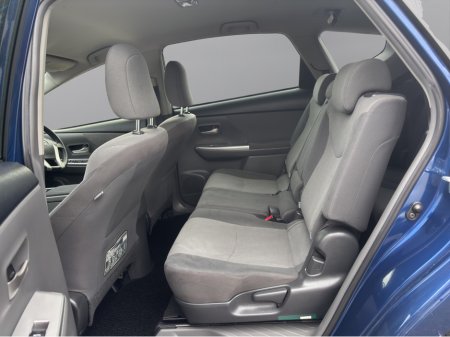 2014 Toyota Prius 2014 TOYOTA PRIUS ALPHA 7 SEATER (S87) €12,995 thumbnail