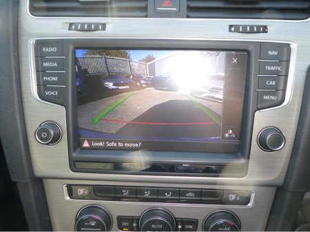 2015 Volkswagen Golf with NCT €13,950 thumbnail