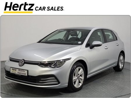 2023 Volkswagen Golf LIFE 2.0 TDI 115HP Diesel Manual €26,995 thumbnail