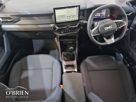 2025 Dacia Bigster Expression Tce 140 €32,900