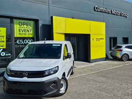 2024 Opel Combo  €18,700