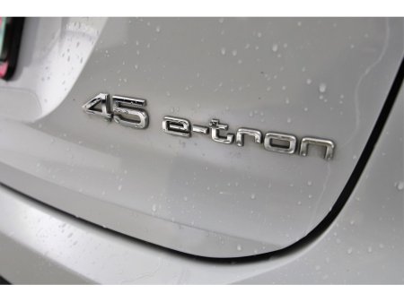 2024 Audi Q4 e-tron E-TRON 45 SPORT €42,490 thumbnail
