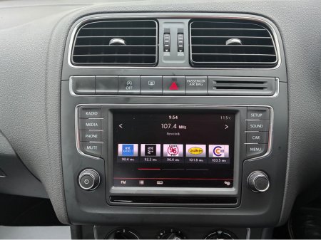 2016 Volkswagen Polo 1.2i TSI Petrol Automatic Comfortline €13,750 thumbnail