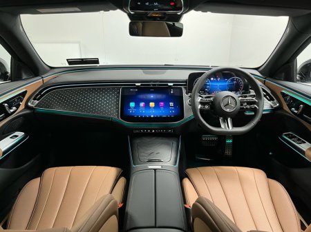 2026 Mercedes-Benz E Class 300de AMG - 20 Inch Alloys - Reversing Camera - Ambient Lighting - Sat Nav - Climate Control - Electric Heated Memory Seats - Keyless Start - Apple CarPlay/Android Auto €91,597