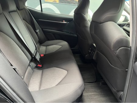 2017 Toyota Camry ONLY €19950 2.5 HYBRID / 75k KMs / REVERSE CAMERA , ADAPTIVE CRUISE & MORE €19,950 thumbnail