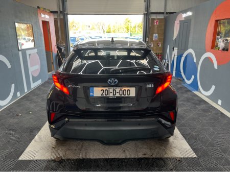 2020 Toyota C-HR 2020 TOYOTA C-HR 1.8L HYBRID / 78K KMS / ADAPTIVE CRUISE CONTROL, HEATED SEATS, REVERSE CAMERA & MORE €23,950