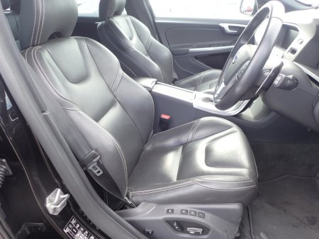 2016 Volvo V60 2.0 D4 DYNAMIC PLUS DIESEL 190 BHP AUTO // FULL LEATHER ELECTRIC SEATS // REVERSING CAMERA // CRUISE CONTROL // LANE ASSIST // COLLISION WARNING SYSTEM // LOW KMS // TOP SPEC // UPGRADED SPORT ALLOYS €17,950