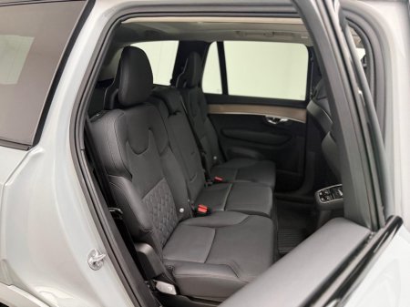 2025 Volvo XC90 PLUS T8 PHEV AWD AUTO *7 SEATER* €82,990 thumbnail