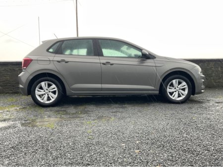 2019 Volkswagen Polo TRENDLINE 1.0 MANUAL 5SPEED 65HP 5DR €13,950 thumbnail