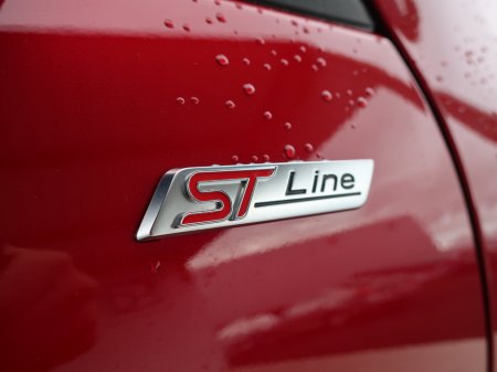 2022 Ford Kuga 2.5 Duratec 225PS PHEV ST-Line Auto €32,995 thumbnail